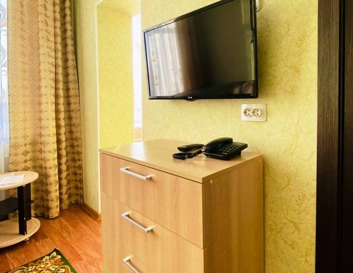 Люкс 2-местный 2-комнатный - Санаторий «Химик» Яровое